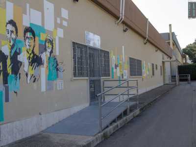 L�associazione ha sede in via dei Narcisi, all�interno del cosiddetto �centro pluriuso�, che nonostante il nome non ha mai ospitato gli ambulatori e gli uffici dalla polizia municipale previsti
